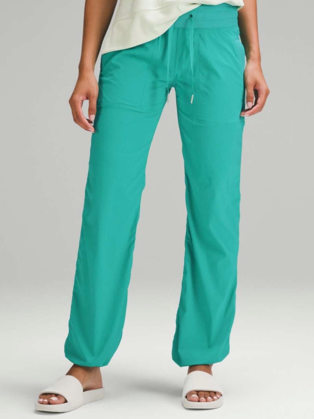 Lululemon Dance Studio MR Pant in shade “Kelly Green”